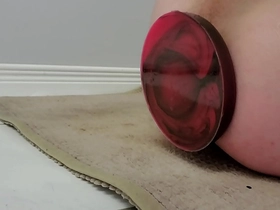 Pushing out the grip 136